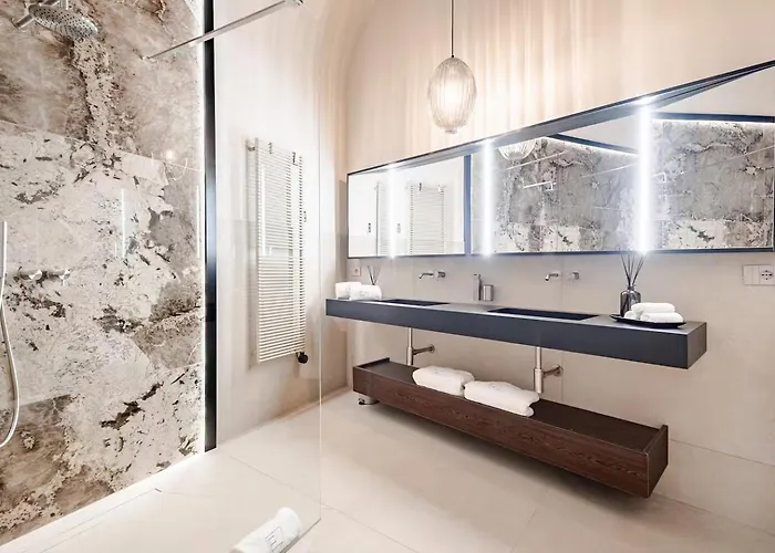 Elz Fontana Di Trevi Luxury & Design * Rom